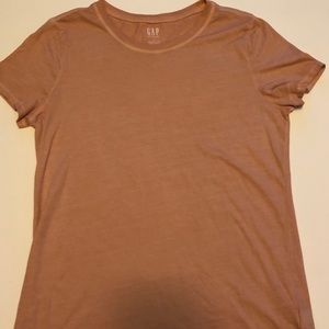 Gap soft pink t-shirt
